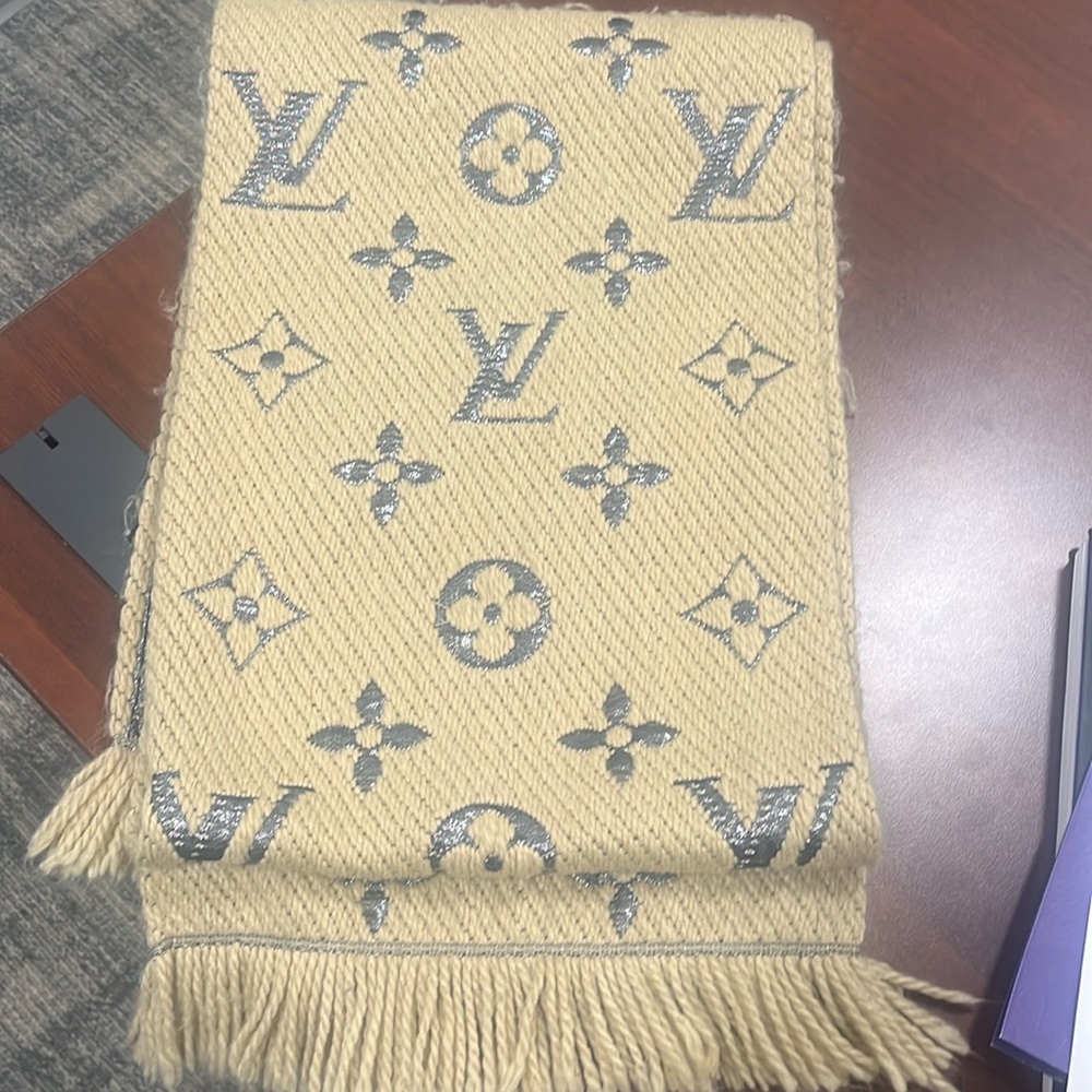 Louis Vuitton Authentic Scarf